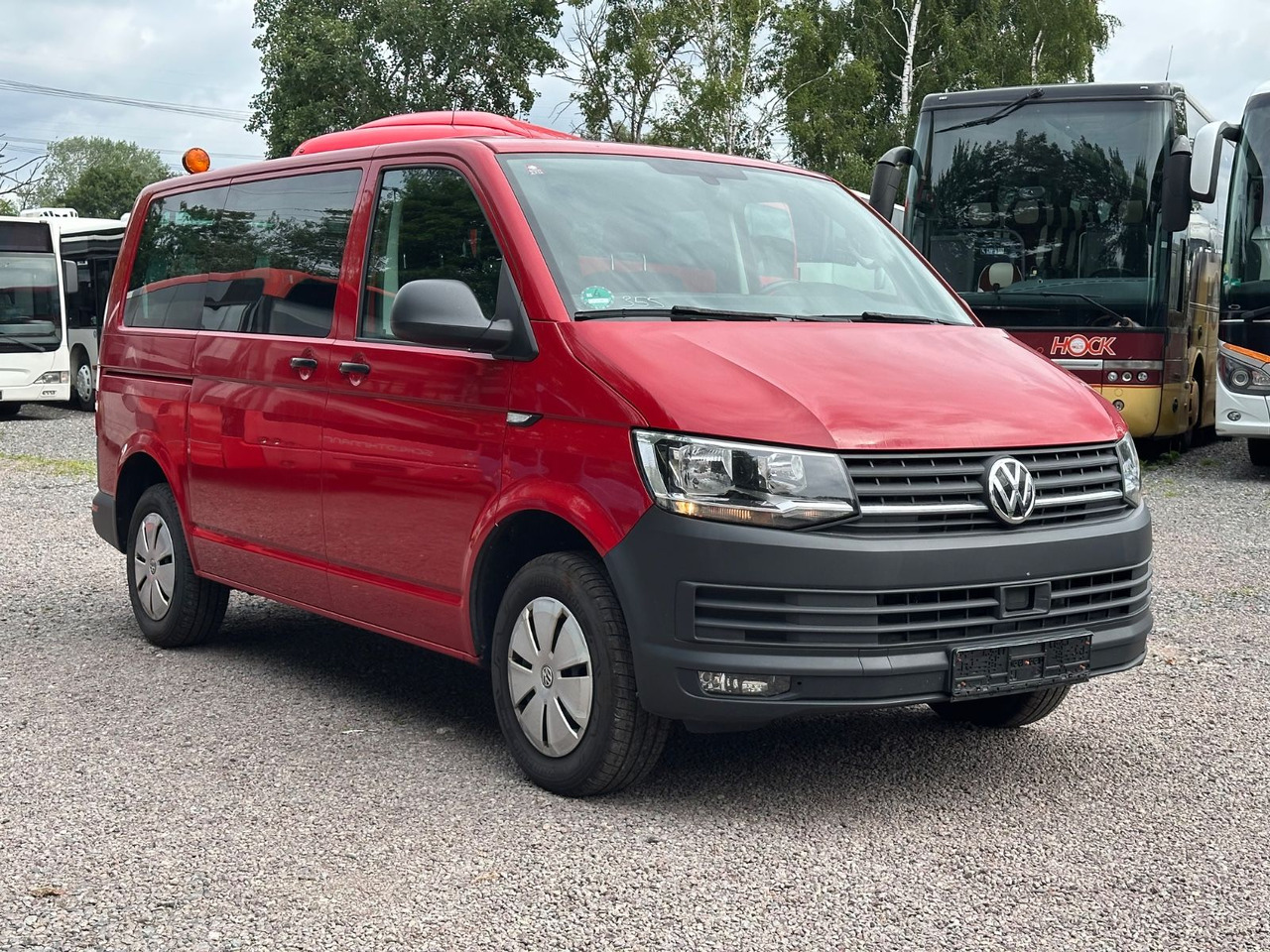 Volkswagen T6 Kombi (PDC Hi*ACC*StandHz*9 Sitzer*AC) - Пътнически бус: снимка 1 Volkswagen T6 Kombi (PDC Hi*ACC*StandHz*9 Sitzer*AC) - Пътнически бус: снимка 1