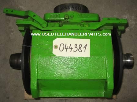 MERLO DIFFERENTIAL GEAR REAR AXLE FOR MULTIFARMER === DIFFERENTIAL HINT. ACHSE FUR MULTIFARMER Nr. 044381 /065359/ - Диференциал за Телескопичен товарач: снимка 1 MERLO DIFFERENTIAL GEAR REAR AXLE FOR MULTIFARMER === DIFFERENTIAL HINT. ACHSE FUR MULTIFARMER Nr. 044381 /065359/ - Диференциал за Телескопичен товарач: снимка 1