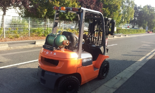 Toyota 7FGF20 - Газокар: снимка 2 Toyota 7FGF20 - Газокар: снимка 2